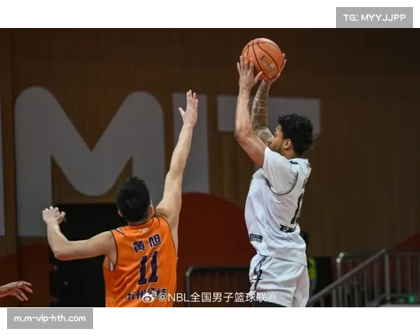 深圳末节反扑未果：史密斯关键三罚仅一中错失良机